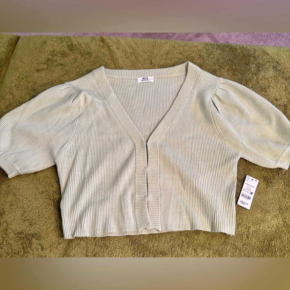 Ardene Ribbed Knit Shrug in light Sage Green